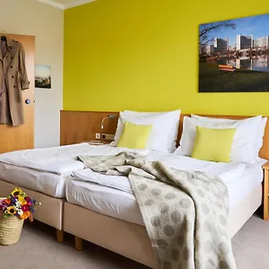 Отель Henriette Stadthotel