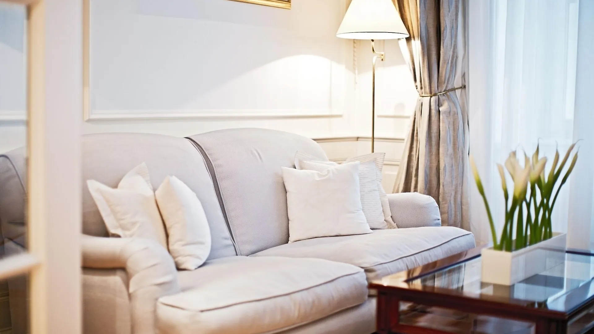 Palais Coburg Hotel Vienna 5*,