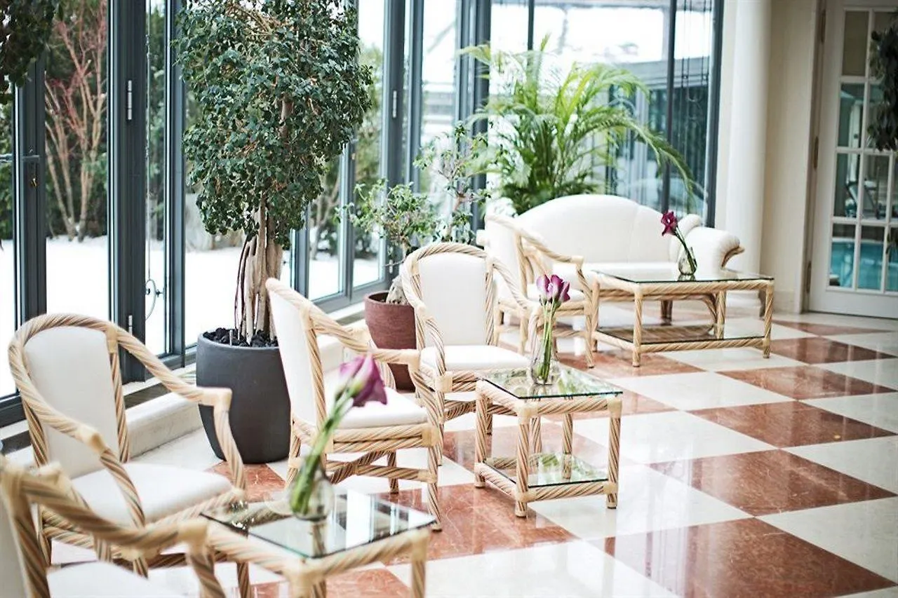 Palais Coburg Hotel Vienna 5*,